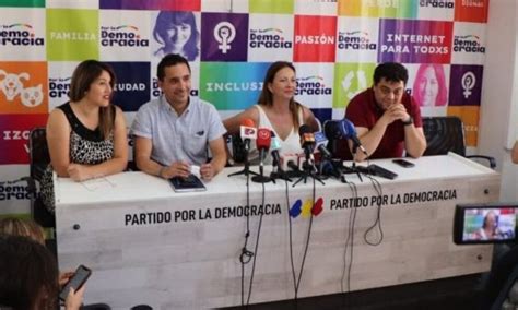 PS aumenta la presión sobre el PPD para ir en dos listas y la tienda de