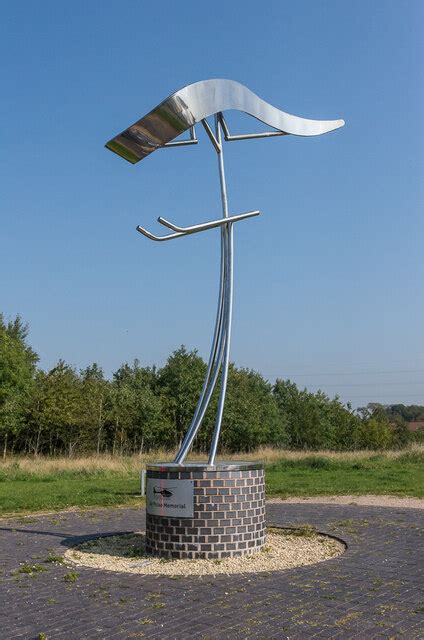 Air Pulse Memorial © Ian Capper Cc By Sa20 Geograph Britain And