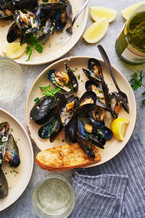 Mussels Recipe With White Wine Garlic Sauce