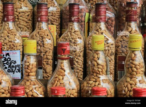 Bouteilles en verre Banque de photographies et dimages à haute