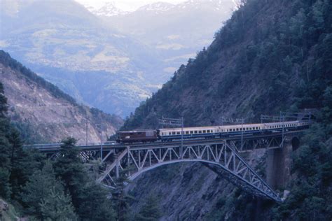 Eines Der Wahrzeichen Der Berner Alpenbahngesellschaft Bls Wie Sie