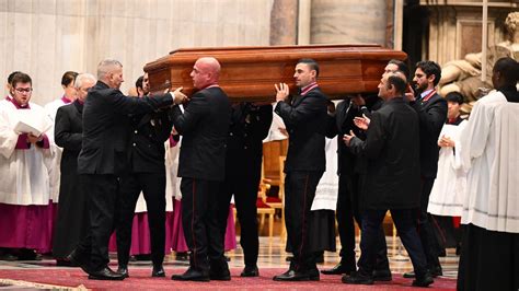 El Vaticano Realizó Funeral Para El Polémico Cardenal Australiano