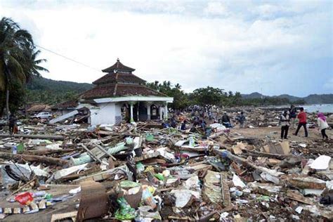 Ini Riset Peneliti Itb Yang Ungkap Potensi Tsunami Meter Di Pantai