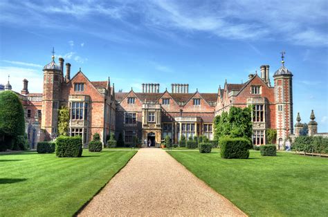 Charlecote Park, Warwickshire | Castles in England