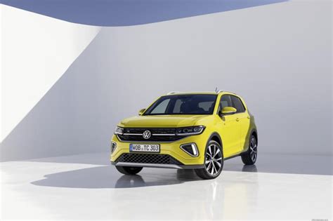 Volkswagen T Cross 2024 1 5 TSI 150HP DSG Specs Performance Comparisons