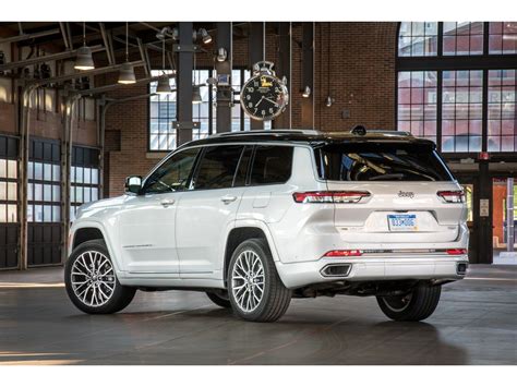 2023 Jeep Grand Cherokee L 145 Exterior Photos Us News