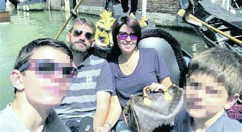 Baby Killer Uccide La Sua Famiglia Con Coltellate Poco Prima Della