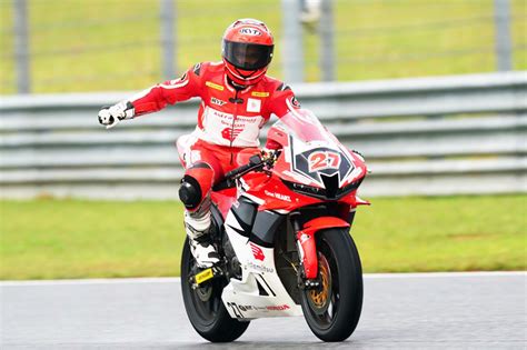 Andi Gilang Jadi Pebalap Indonesia Pertama Juara ARRC SS600