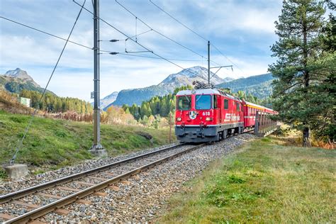 Lokomotive Berg N Bravuogn Der Rh Tischen Bahn Lokomotiv Flickr