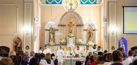 Dia de Santo Antônio é celebrado missas procissão e distribuição