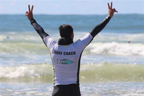 Matosinhos: Surfing Lesson with Equipment | GetYourGuide