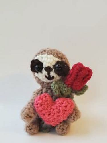 Ravelry Valentine S Day Sloth Amigurumi Pattern By Gillian Nestor