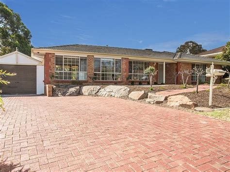 15 Equestrian Drive Woodcroft Sa 5162 Property Details