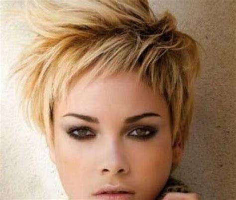 8 Coupes De Cheveux Qui Affinent Le Visage Rond UniversMag