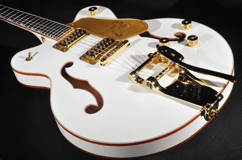 Gretsch G6636t Center Block White Falcon Guitar Players Edition