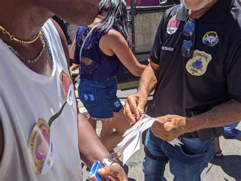 Advogada Presa Em Flagrante No Carnaval De Salvador Ap S Cometer