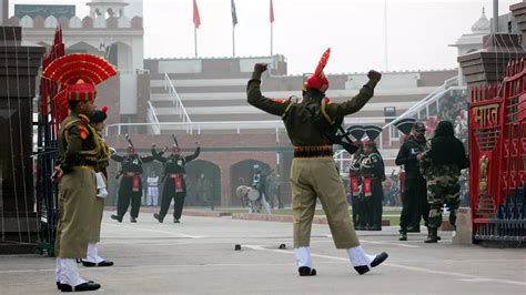 Now Book Tickets For Attari Wagah Beating Retreat Ceremony Online From