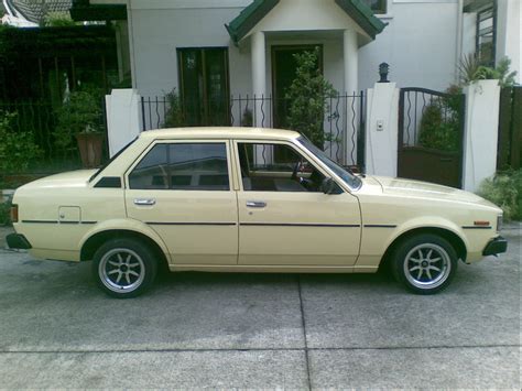 toyota corolla dx  reviews news specs buy car