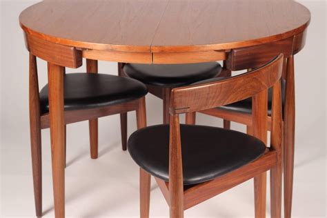 Mid Century Modern Dining Table and Six Chairs Model Roundette by Frem Røjle For Sale at 1stdibs