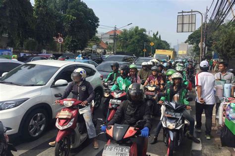 Foto Wacana Ganjil Genap Untuk Sepeda Motor Mulai Mengalir