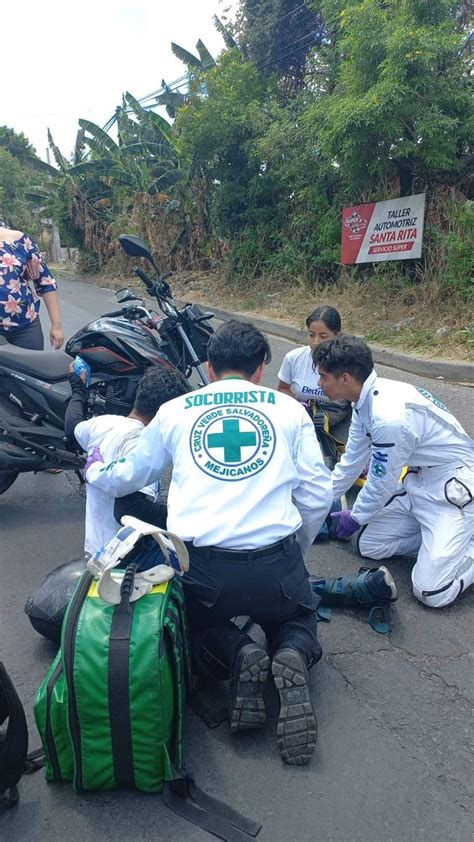 Cruz Verde Salvadore A On Twitter Motociclista Accidentado Calle