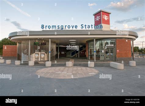 Entrée De La Gare De Bromsgrove Dans Le Worcestershire Angleterre