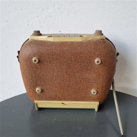 1950s French Teppaz Oscar Portable Record Player Auction Chamber