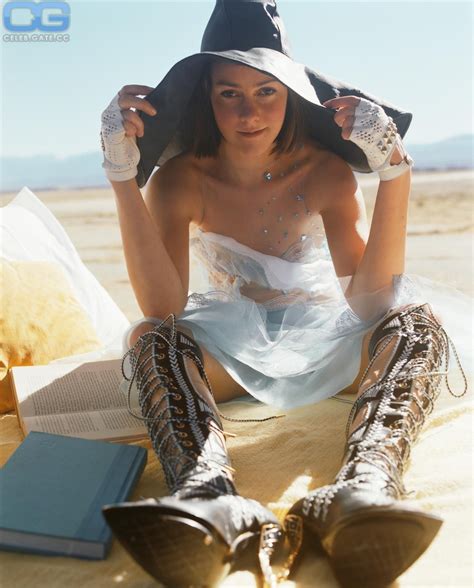 Jena Malone Nude Pictures Onlyfans Leaks Playboy Photos Sex Scene Uncensored