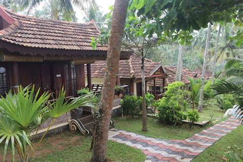 Super Deluxe Suite Kerala Cottages