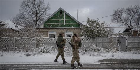 Час виробляти зброю — Військові плани України та РФ на 2024 рік