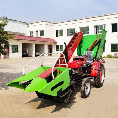 High Quality Corn Silage Harvesting Machine Corn Picker Harvester Mini