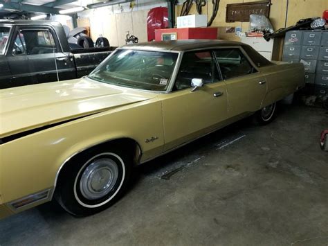 1976 Chrysler New Yorker Sedan Brown Rwd Automatic Luxury For Sale