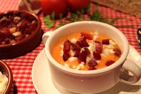 Salmorejo cordobés receta tradicional Recetas sin lactosa Orielo