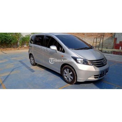 Honda Freed E PSD Tahun 2010 AT Bekas Bagus Mulus Mobil Milik Pribadi