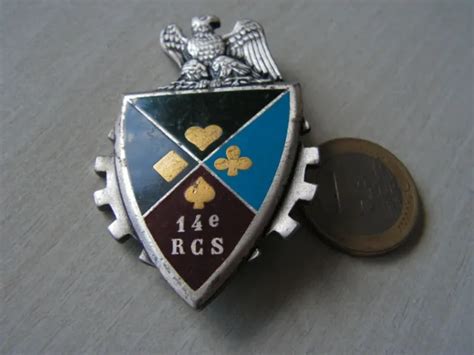 INSIGNE militaire 14 eme Régiment De Commandement Et De Soutien c 27