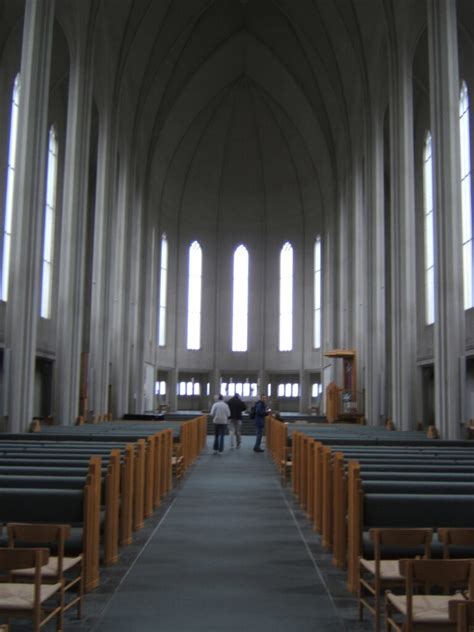 Hallgrímskirkja: a beautiful church in Iceland - KarsTravels