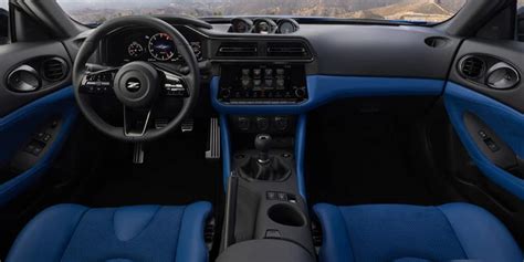 2023 Nissan Z Interior Features︱Tom Peacock Nissan