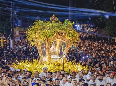 Acompanhamento da passagem da imagem de Nossa Senhora de Nazaré ...