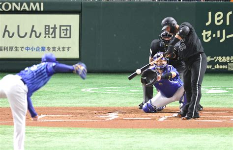 【巨人】中田翔が先制の中前適時打 Dena戦8連敗阻止へ4番の一打 スポーツ報知