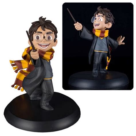 Harry Potter Harry S First Spell Q Fig Pvc Figure