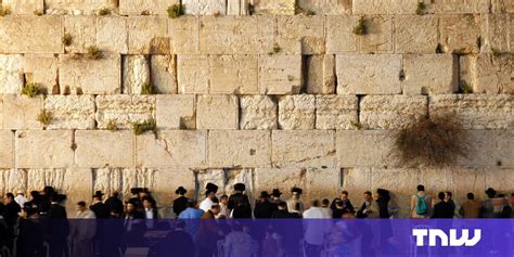 create effective facebook wall posts