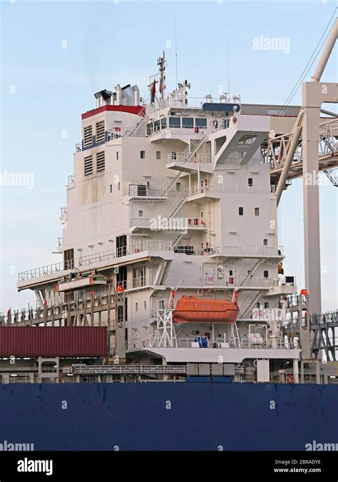 Container ship bridge hi-res stock photography and images - Alamy