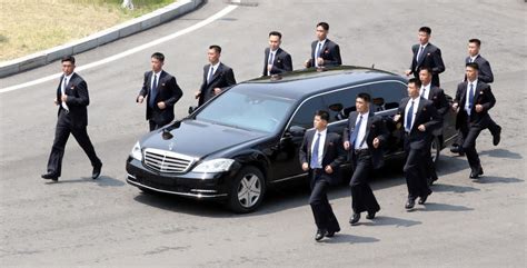 Why does Kim Jong-un have running bodyguards? [Video]