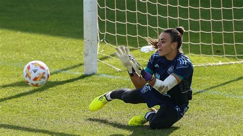 Los Dorsales De Las Futbolistas Del Real Madrid Femenino Con La