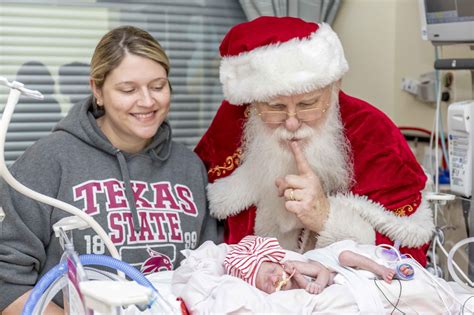 Santa Claus Provides Houston Methodist The Woodlands Nicu With Holiday