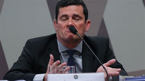 Revista Fórum on Twitter CHACOTA Sergio Moro vira piada nas redes