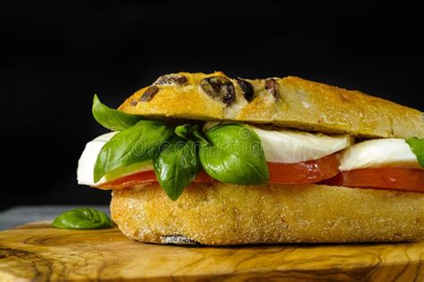 Healthy Vegetarian Veggie Sandwich with Tomato, Basil, Mozzarella ...