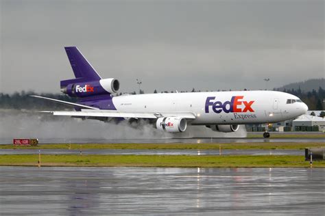 Fedex Wallpapers Top Free Fedex Backgrounds Wallpaperaccess