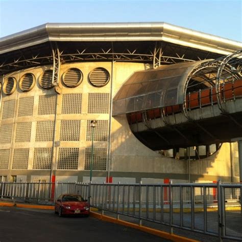 Metro San Lázaro Líneas 1 Y B Estación De Metro