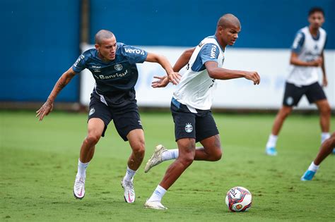 Após Empate Grêmio Se Reapresenta Nesta Terça Feira Confira As Fotos